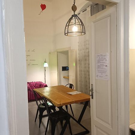 Dimora Ateneo - Nel Centro Della Citta Bari Ngoại thất bức ảnh