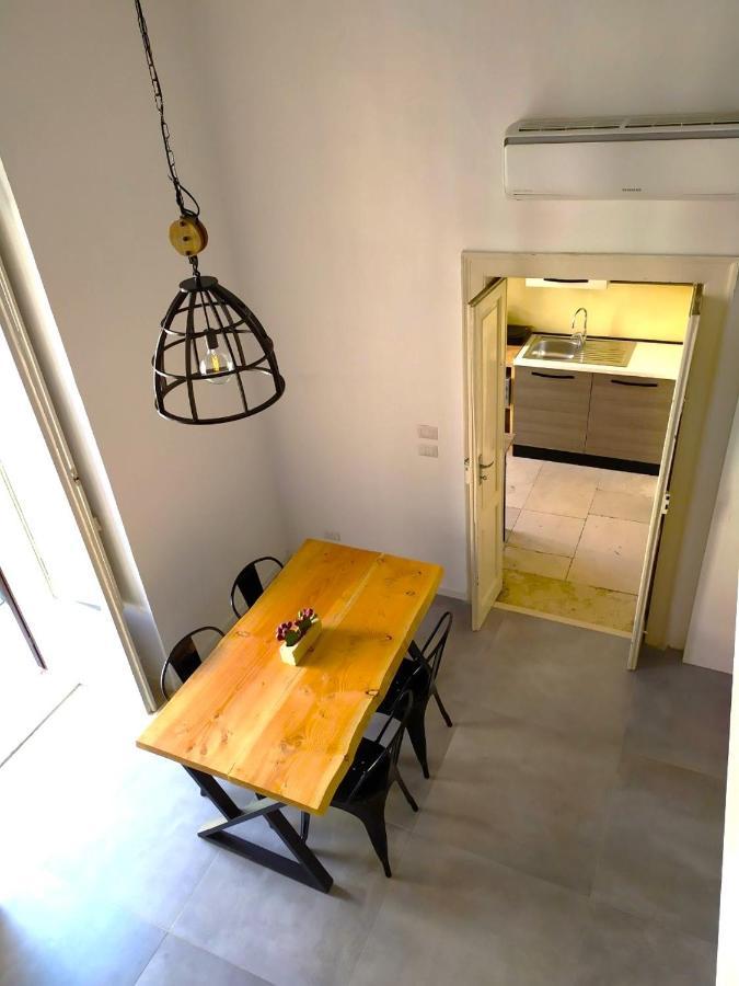 Dimora Ateneo - Nel Centro Della Citta Bari Ngoại thất bức ảnh
