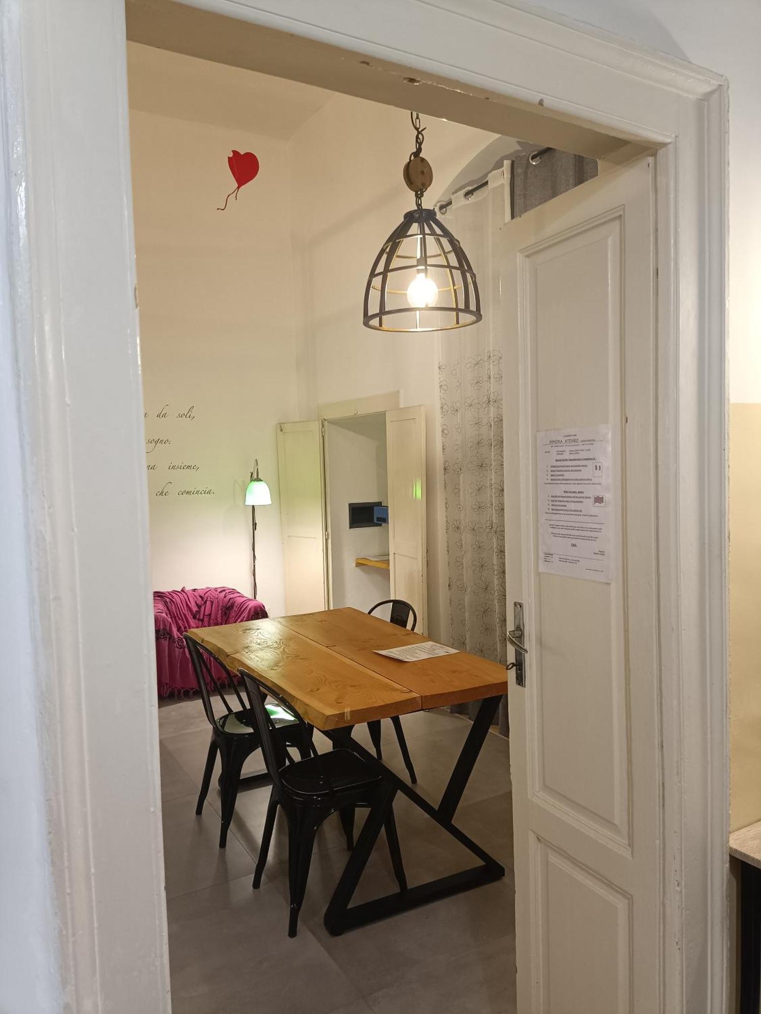Dimora Ateneo - Nel Centro Della Citta Bari Ngoại thất bức ảnh